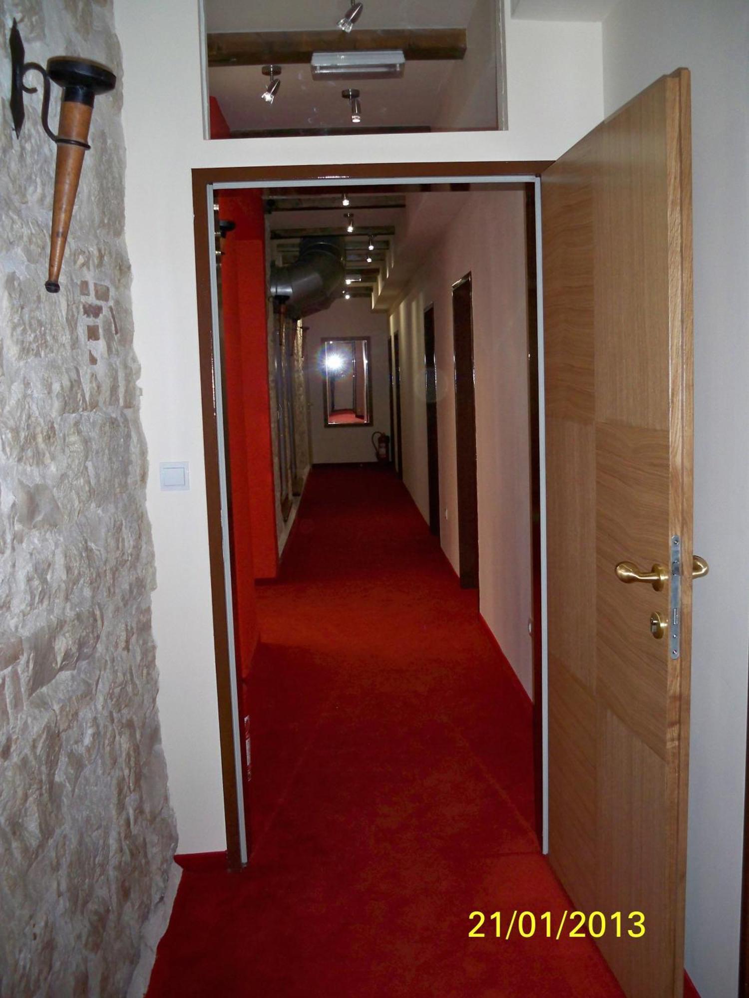 Hotel Carpymore Biograd Na Moru Buitenkant foto